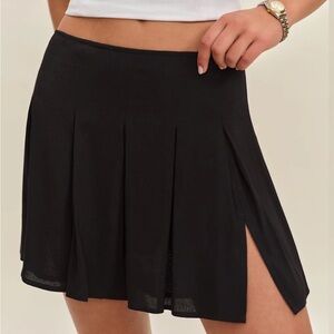 Reformation Jeanne Skirt Black - Size 4